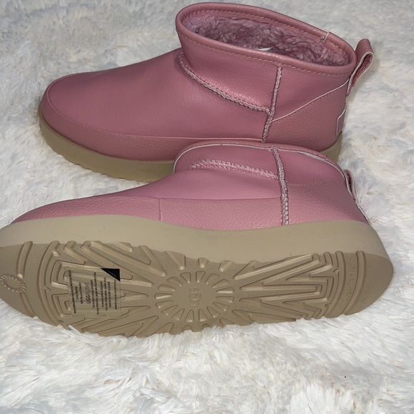 UGG Women's Classic Sugar Ultra Mini - Picture 9 of 9